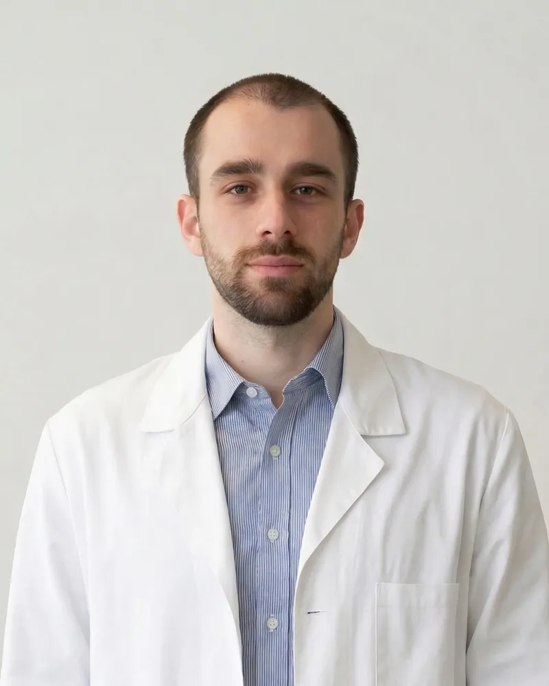 Dr. Miguel Nogueira, dermatologista no Instituto Médico e Dentário Dra. Sara Martins em Paços de Ferreira