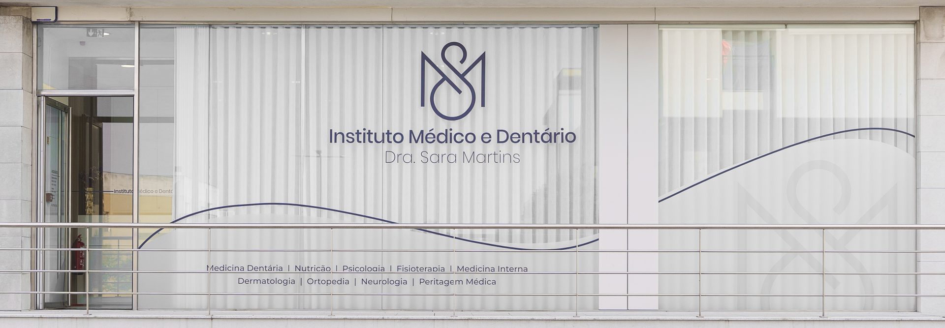 Fachada do Instituto Médico e Dentário Dra. Sara Martins, Paços de Ferreira